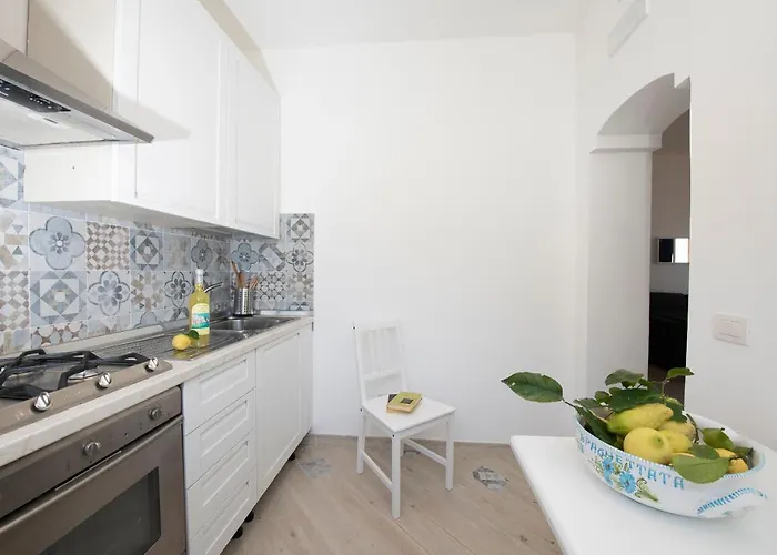 Venere House -balcony & Seaview Apartment